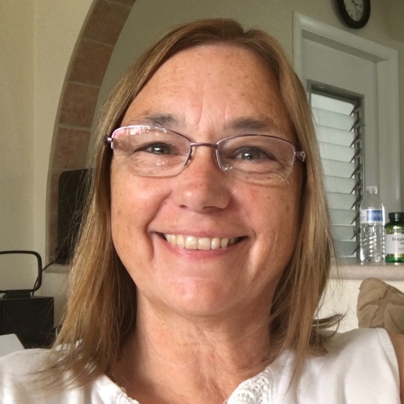 Meet your Posher, Sue - Picture 1 of 1